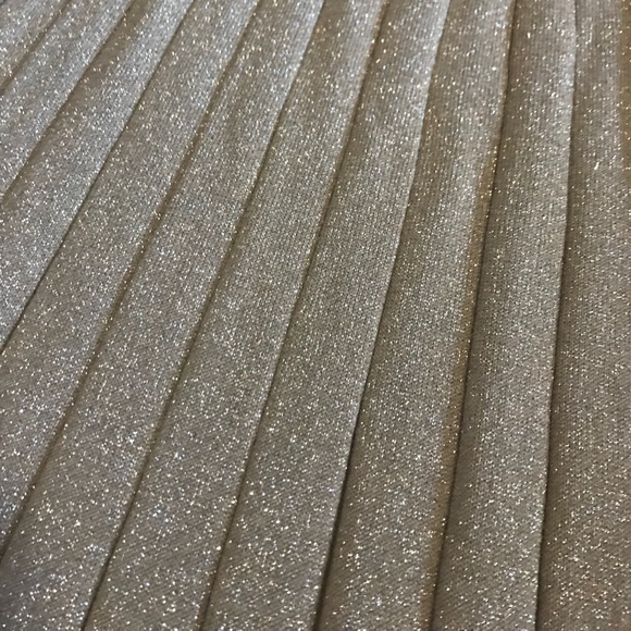 Rose gold midi skirt - Picture 3 of 7